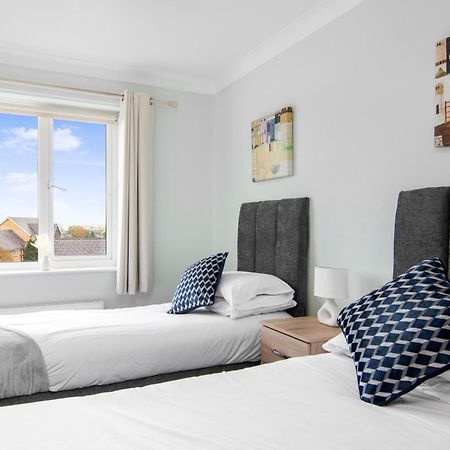 Onsitestays - Cosy 2-Bedroom Apartment With Free Parking, Wi-Fi & London Links Northfleet Екстериор снимка