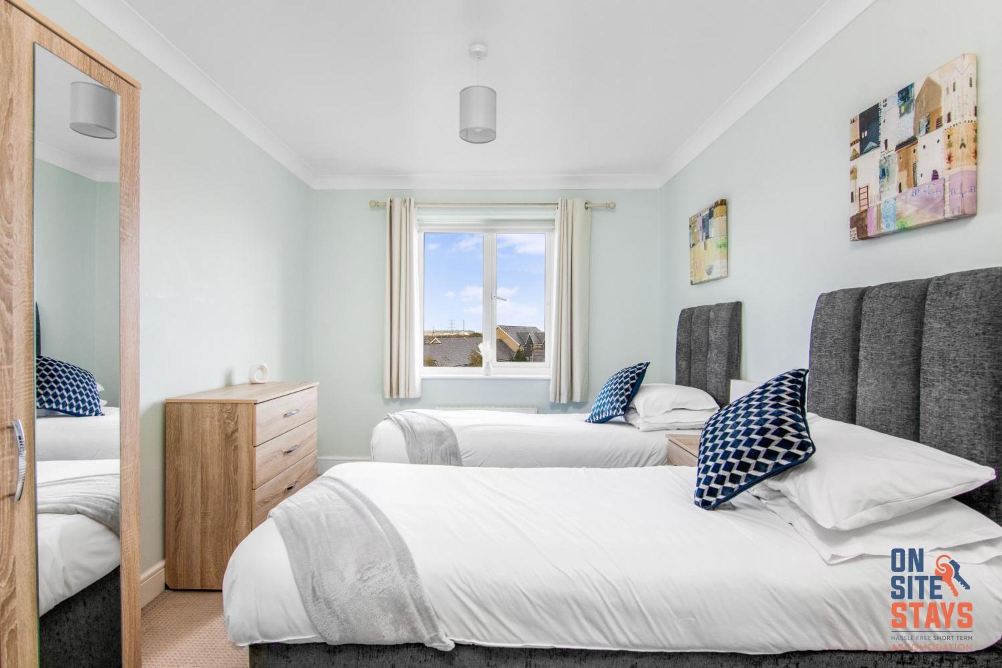 Onsitestays - Cosy 2-Bedroom Apartment With Free Parking, Wi-Fi & London Links Northfleet Екстериор снимка