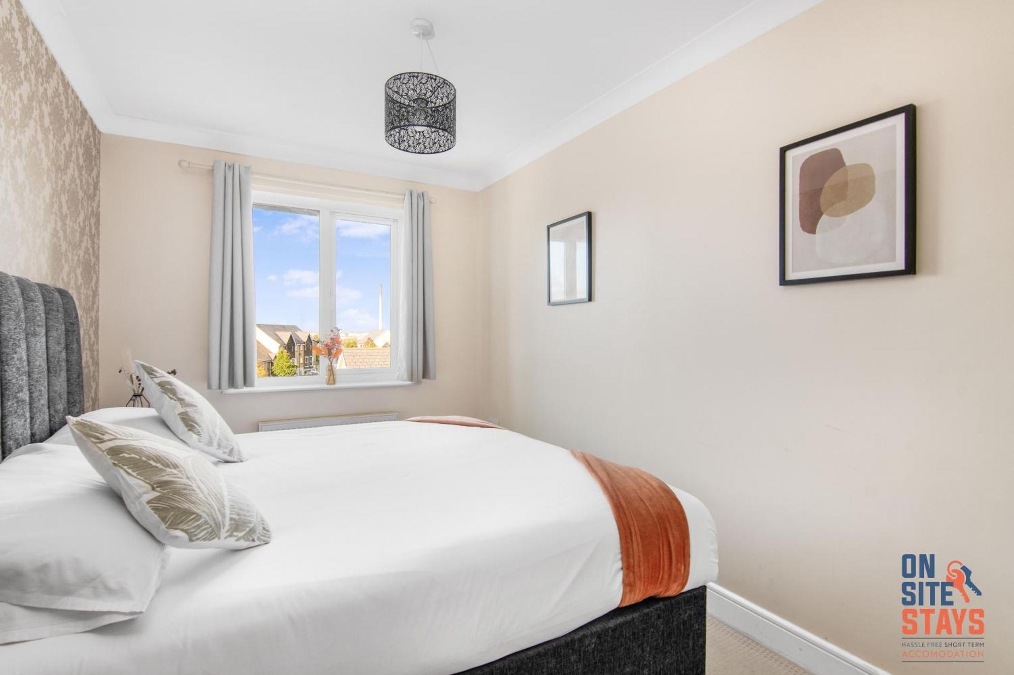 Onsitestays - Cosy 2-Bedroom Apartment With Free Parking, Wi-Fi & London Links Northfleet Екстериор снимка