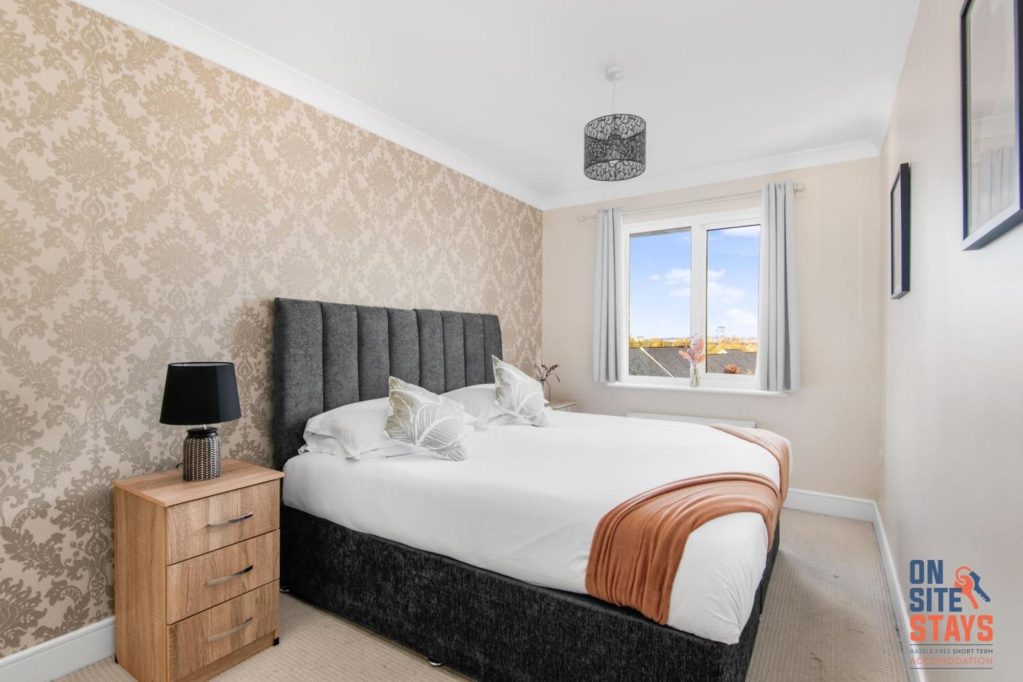 Onsitestays - Cosy 2-Bedroom Apartment With Free Parking, Wi-Fi & London Links Northfleet Екстериор снимка