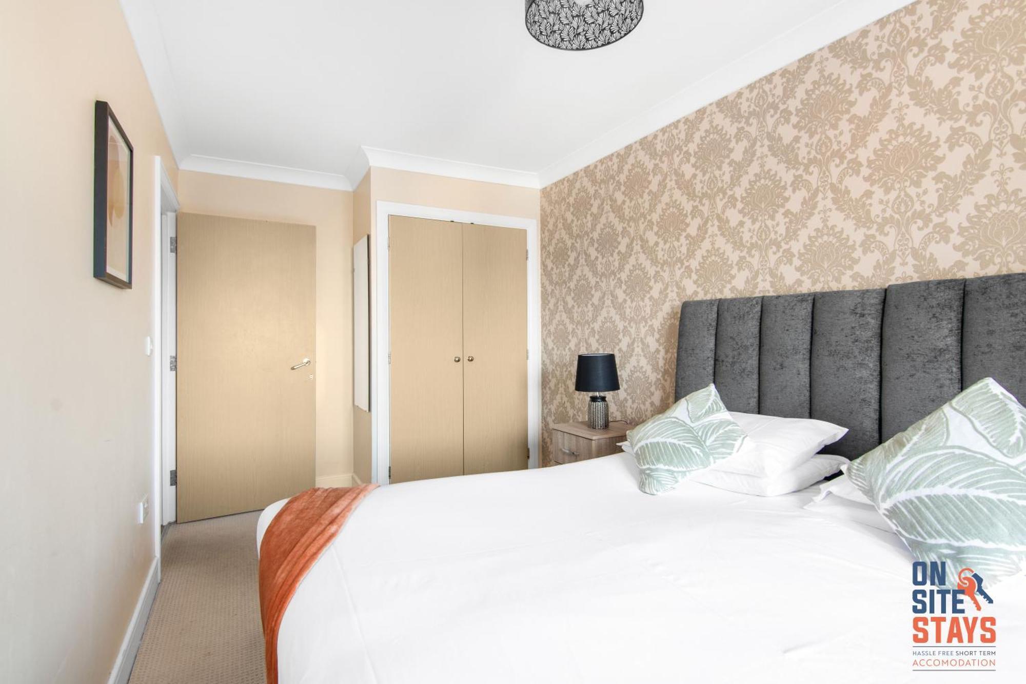 Onsitestays - Cosy 2-Bedroom Apartment With Free Parking, Wi-Fi & London Links Northfleet Екстериор снимка
